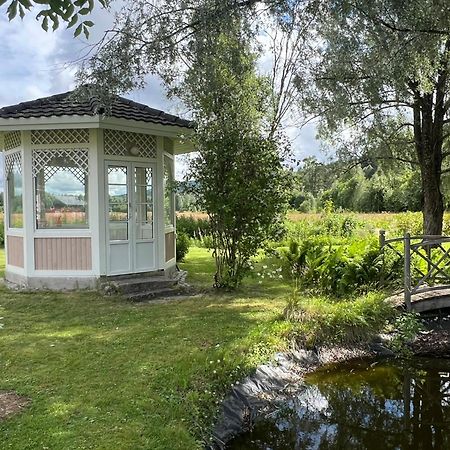 Rosa Huset Osebol Apartment Stollet Bagian luar foto