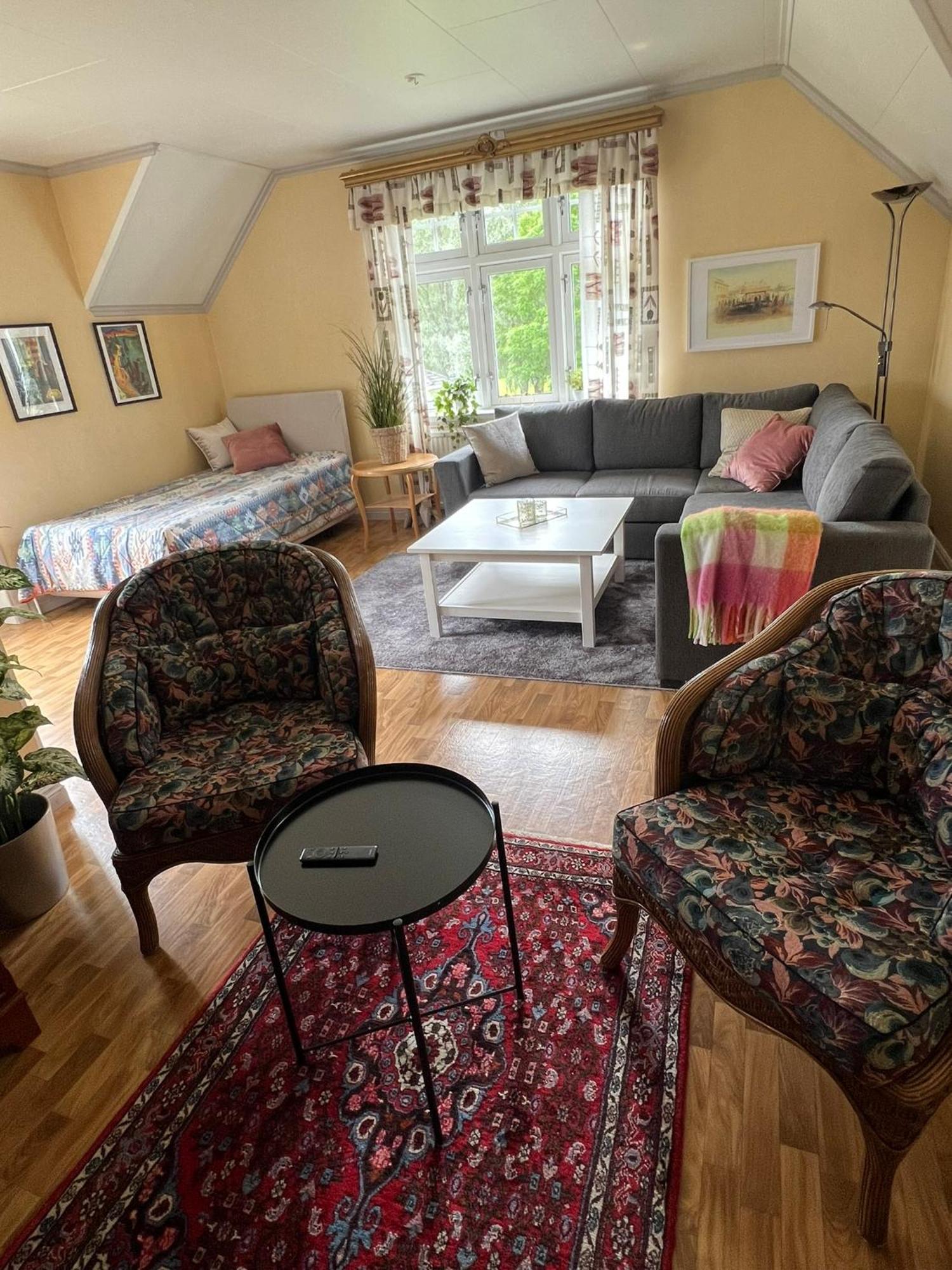 Rosa Huset Osebol Apartment Stollet Bagian luar foto