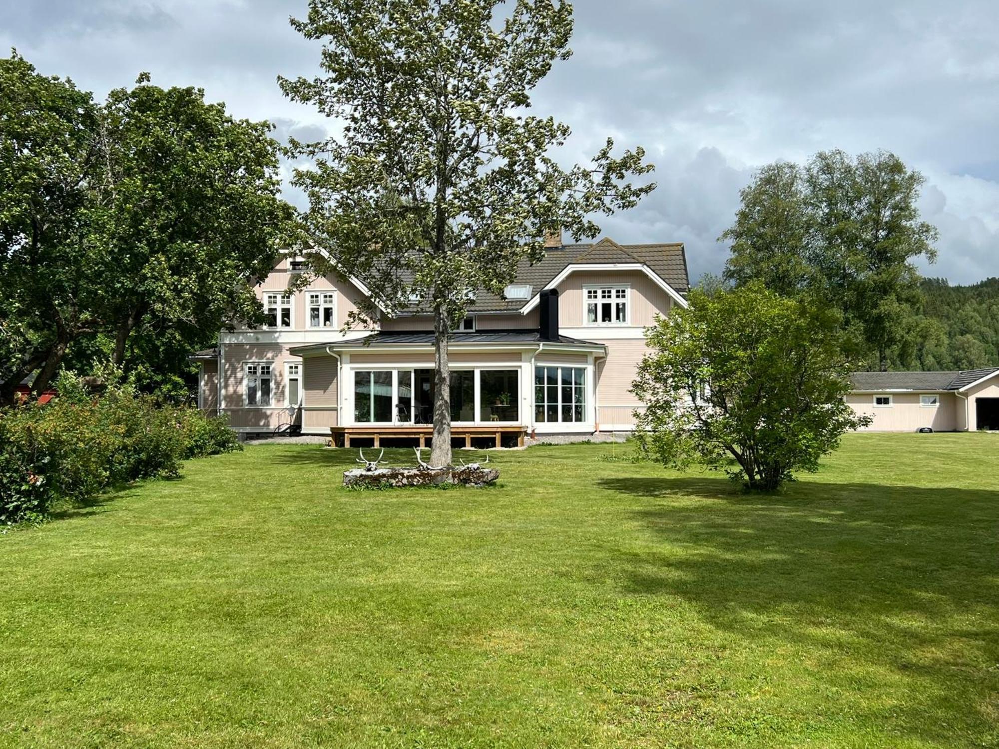 Rosa Huset Osebol Apartment Stollet Bagian luar foto