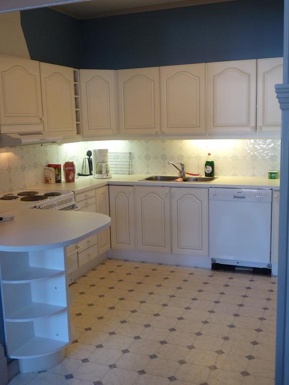 Rosa Huset Osebol Apartment Stollet Ruang foto